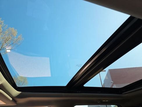 Used 2018 Ford F150 Lariat w/ Equipment Group 502A Luxury image 31