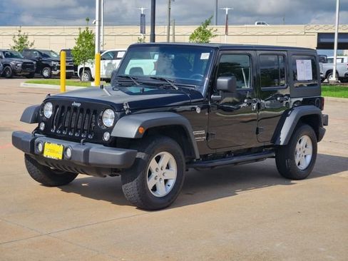 Used 2017 Jeep Wrangler Unlimited Sport w/ Quick Order Package 24S AWD/4WD image 3