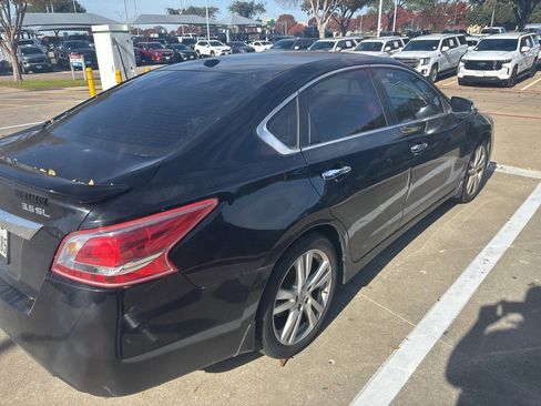 Used 2013 Nissan Altima 3.5 SL w/ Technology Pkg image 3