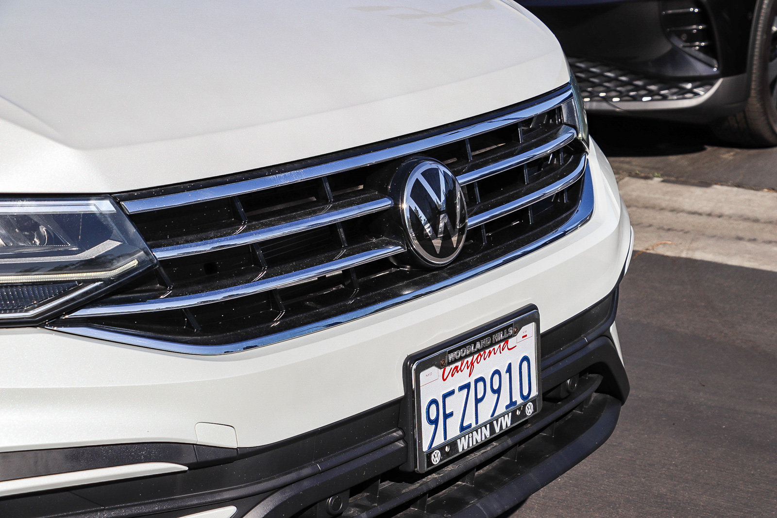 Used 2023 Volkswagen Tiguan SE FWD image 5