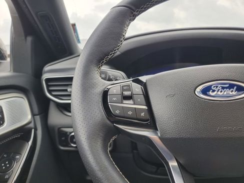 Used 2023 Ford Explorer ST w/ Equipment Group 401A AWD/4WD image 12