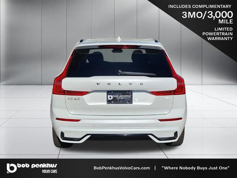 Used 2023 Volvo XC60 T8 Plus AWD/4WD image 32
