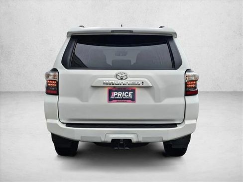 Used 2023 Toyota 4Runner SR5 Premium image 4