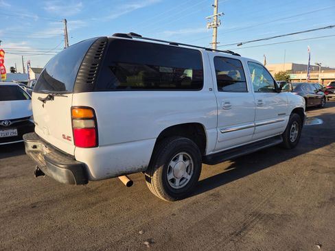 Used 2004 GMC Yukon XL SLT w/ Preferred Equipment Group image 4