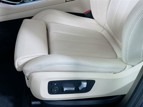 Used 2020 BMW X5 sDrive40i w/ Premium Package RWD image 20