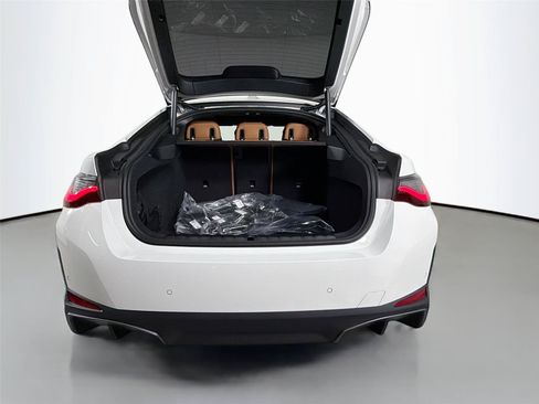 New 2026 BMW i4 xDrive40i AWD/4WD image 51
