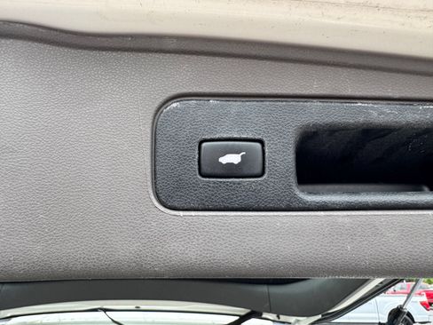 Used 2014 Honda Odyssey Touring Elite image 53