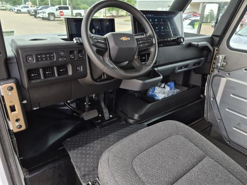 Used 2025 Chevrolet Brightdrop 600 AWD/4WD image 15