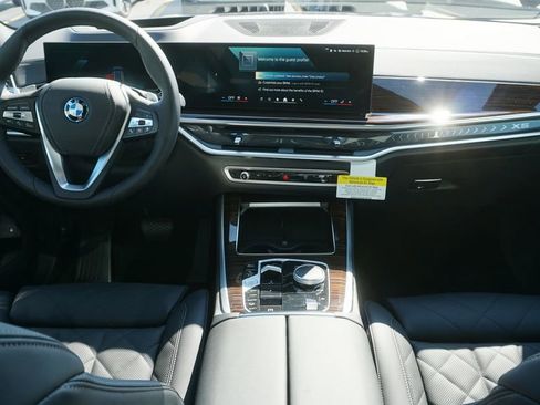 New 2026 BMW X5 xDrive50e image 12