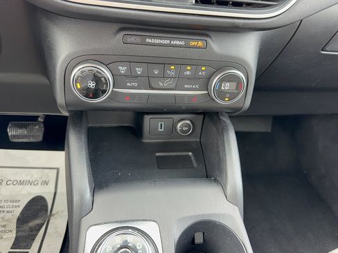 Certified 2020 Ford Escape SE FWD image 23