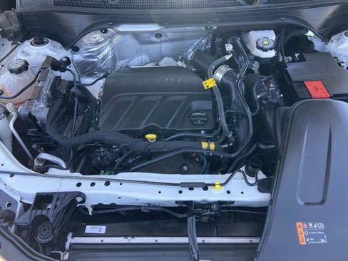 Used 2024 Buick Envista Sport Touring w/ Convenience I Package FWD image 26