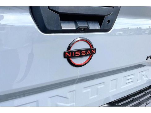 Used 2024 Nissan Frontier PRO-4X w/ Pro Premium Package AWD/4WD image 35