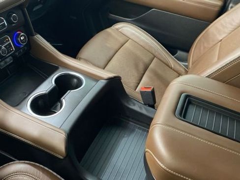 Used 2024 Chevrolet Tahoe High Country image 38