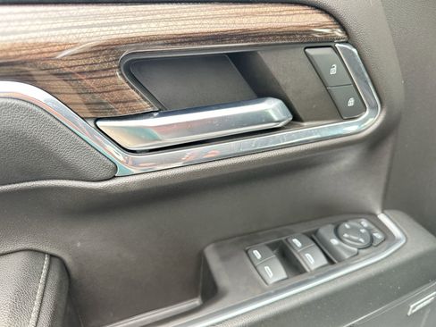 Used 2023 Chevrolet Silverado 1500 LT Trail Boss w/ Convenience Package II image 13