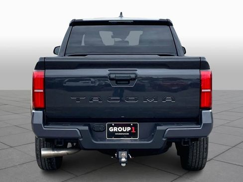 Used 2025 Toyota Tacoma SR5 image 4