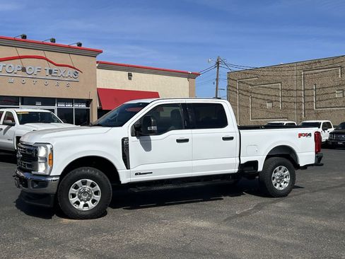 Used 2023 Ford F250 XLT w/ FX4 Off-Road Package image 17