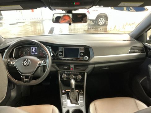 Used 2021 Volkswagen Jetta R-Line w/ R-Line Cold Weather Package image 13