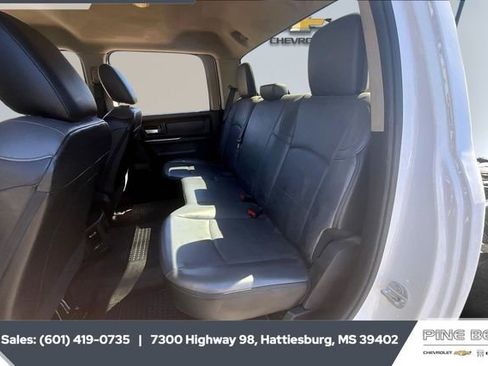 Used 2019 RAM 3500 Tradesman w/ Chrome Appearance Group image 19