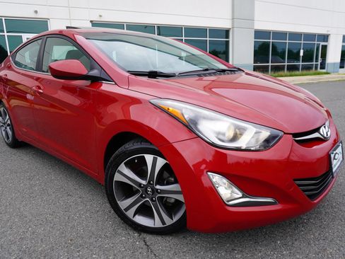 Used 2015 Hyundai Elantra Sport FWD image 1