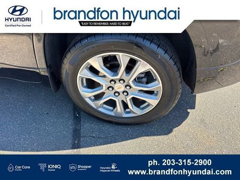 Used 2019 Chevrolet Traverse Premier AWD/4WD image 32