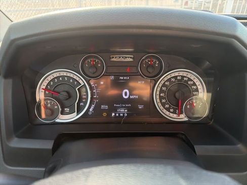 Used 2017 RAM 1500 Big Horn image 3