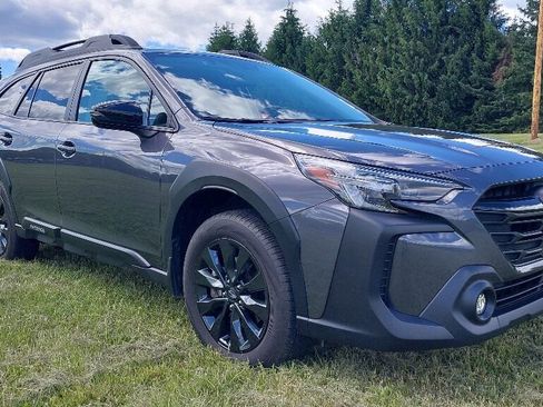 Used 2025 Subaru Outback Onyx Edition XT AWD/4WD image 1