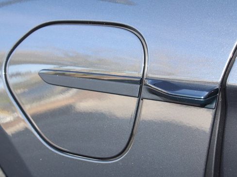 Used 2023 Porsche Taycan image 38