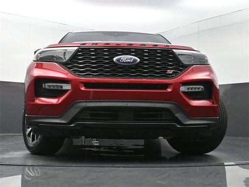 Used 2020 Ford Explorer ST w/ Premium Technology Package image 28