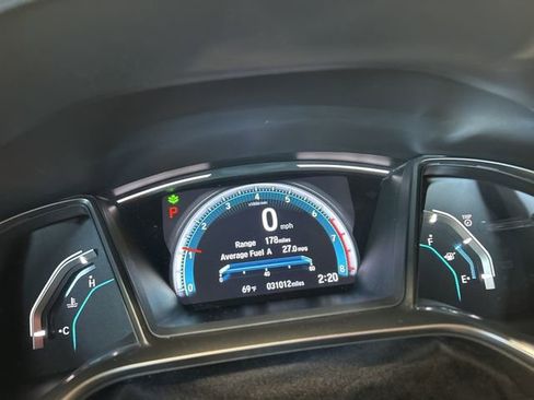 Used 2021 Honda Civic EX image 5