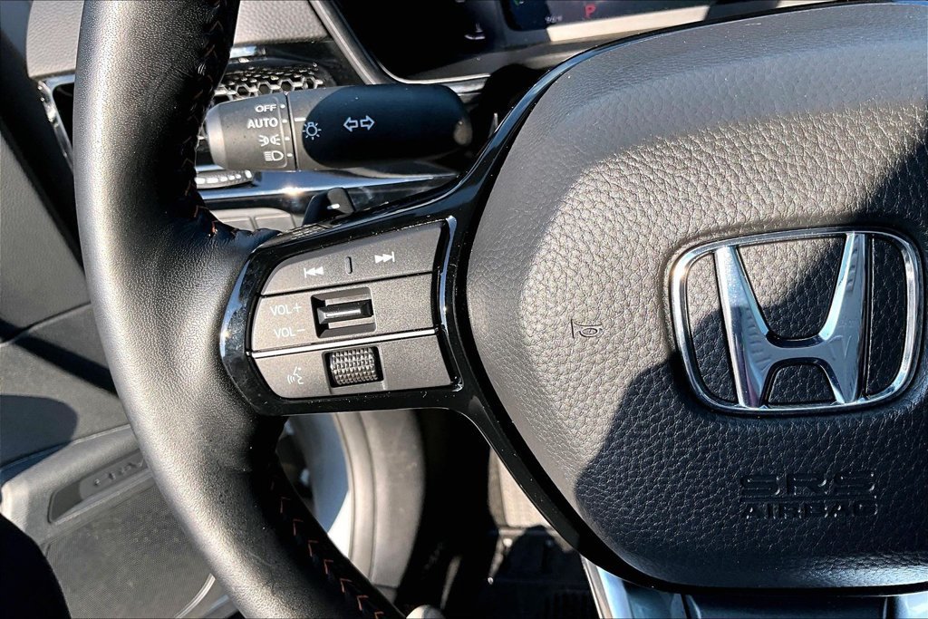 Used 2026 Honda CR-V Sport Touring image 18