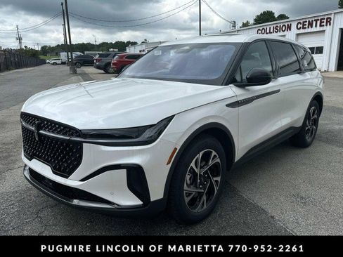 New 2025 Lincoln Nautilus Premier w/ Equipment Group 102A image 3