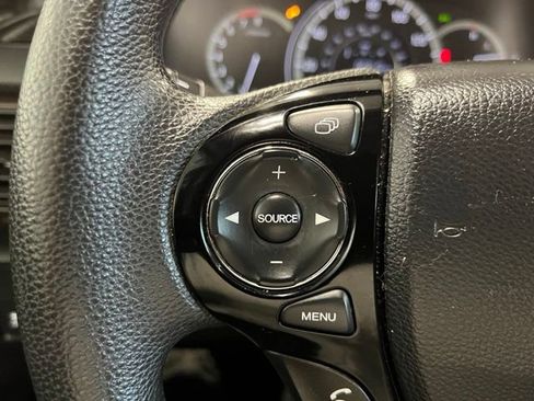 Used 2017 Honda Accord EX image 22