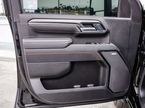 Used 2025 GMC Sierra 2500 AT4 w/ Technology Package AWD/4WD image 24