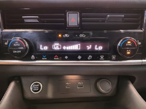 Used 2021 Nissan Rogue SL FWD image 20