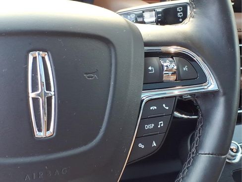 Used 2023 Lincoln Nautilus Reserve AWD/4WD image 22