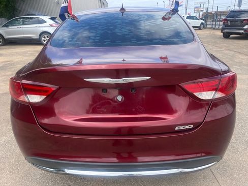 Used 2017 Chrysler 200 Limited Platinum FWD image 14