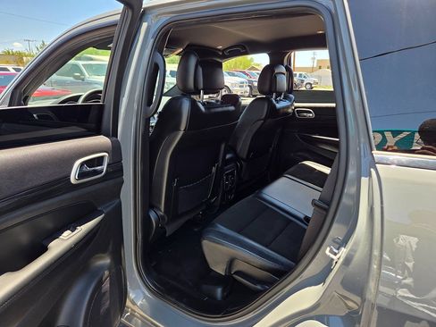 Used 2020 Jeep Grand Cherokee Altitude RWD image 42
