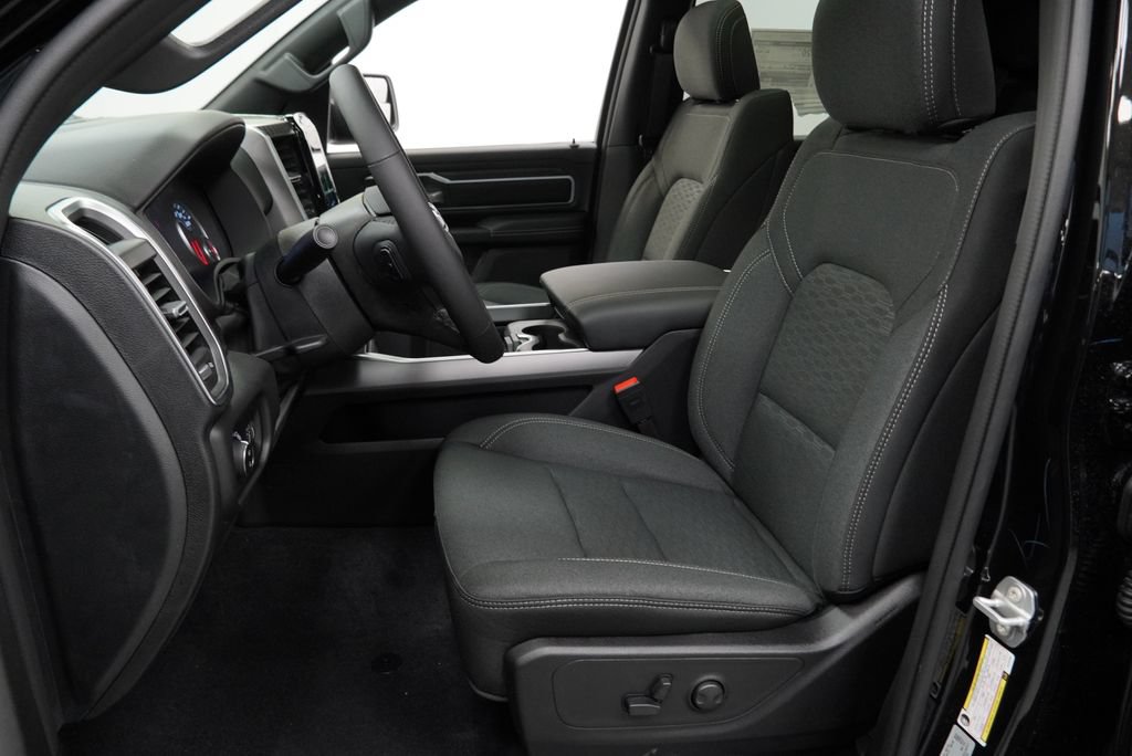 New 2026 RAM 1500 Big Horn AWD/4WD image 12