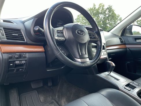 Used 2014 Subaru Outback 2.5i Limited AWD/4WD image 17