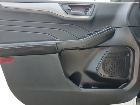 Certified 2025 Ford Escape Active AWD/4WD image 25