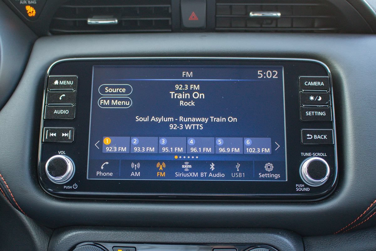 Used 2023 Nissan Kicks SR w/ SR Premium Package FWD image 25