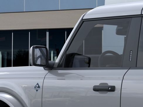Used 2026 Ford Bronco Outer Banks AWD/4WD image 12
