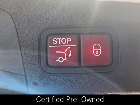 Used 2023 Mercedes-Benz GLA 250 4MATIC image 37