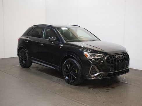 Used 2020 Audi Q3 2.0T Premium Plus w/ Premium Plus Package image 1
