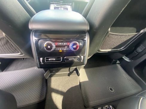 Used 2023 Lincoln Aviator AWD w/ Premium Package image 23