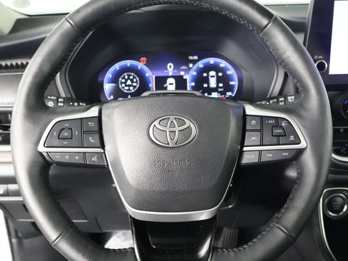 Used 2025 Toyota Grand Highlander Platinum image 20