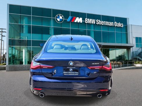 Used 2023 BMW 430i Coupe w/ Premium Package RWD image 5
