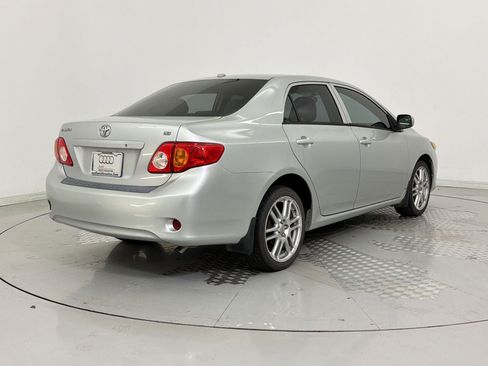 Used 2010 Toyota Corolla image 9