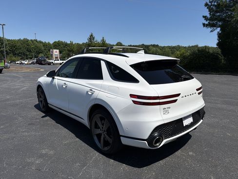 Used 2025 Genesis GV70 2.5T AWD/4WD image 7