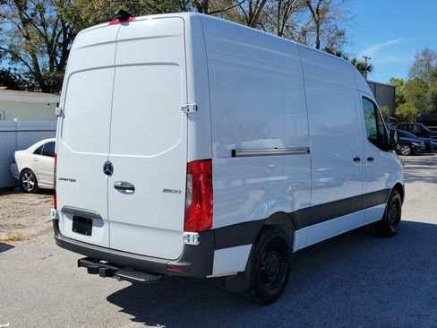 New 2025 Mercedes-Benz Sprinter 2500 image 3